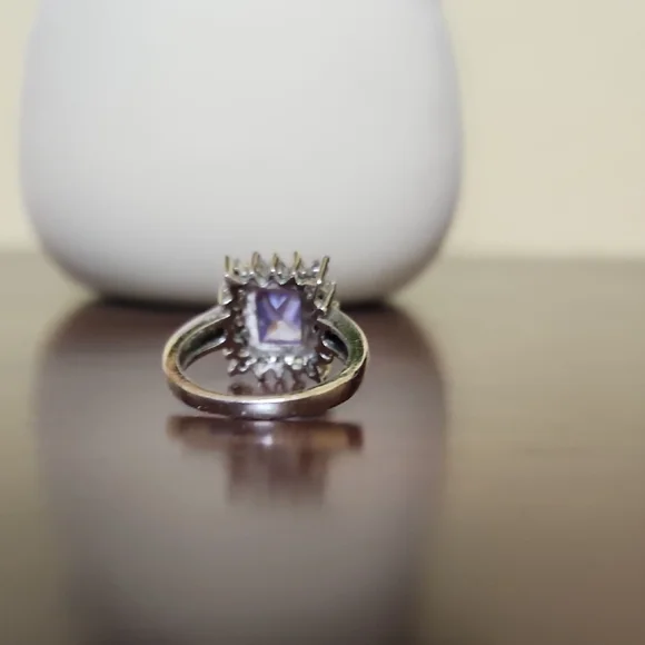 Lavender Gemstone Ring - Picture 6 of 7